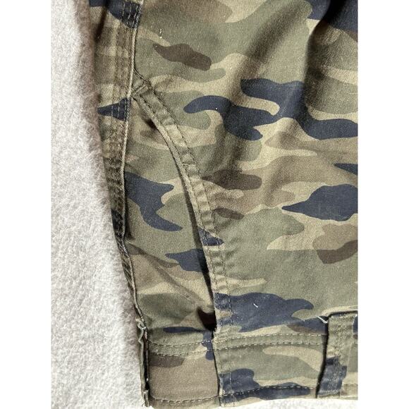 Lee Camo Cargo Shorts Mens W38 Extreme Motion Hiking Fishing Green Loose Baggy - Picture 13 of 16